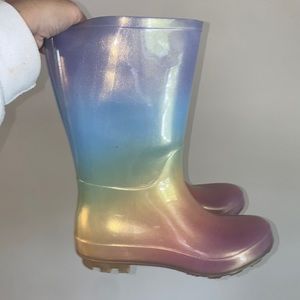 Cat & Jack Rainbow Rainbootsb
